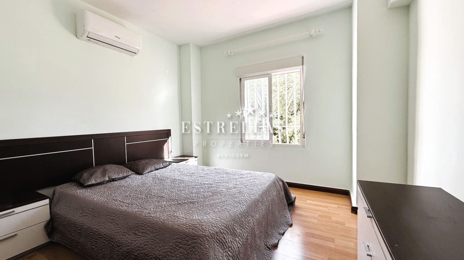 3 soverom Villa til salgs i La Nucia med svømmebasseng garasje - € 590 000 (Ref: 9412835)