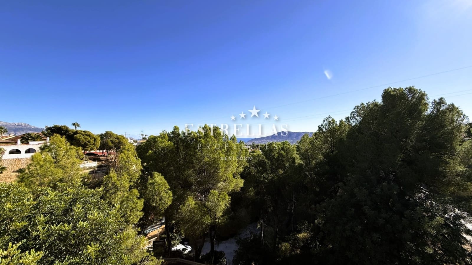 3 soverom Villa til salgs i La Nucia med svømmebasseng garasje - € 590 000 (Ref: 9412835)