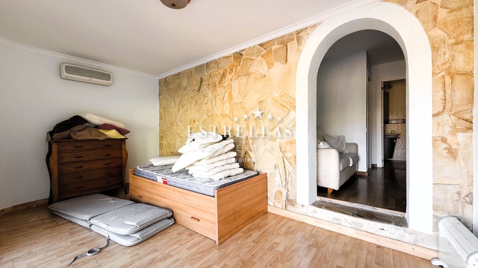 3 soverom Villa til salgs i La Nucia med svømmebasseng garasje - € 590 000 (Ref: 9412835)