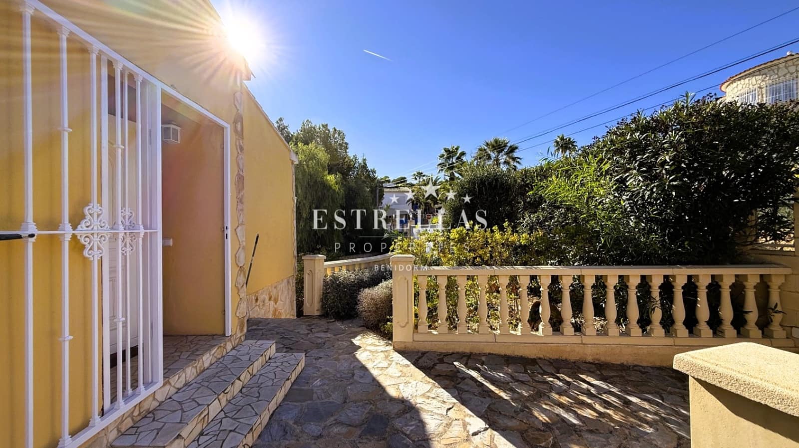 3 soverom Villa til salgs i La Nucia med svømmebasseng garasje - € 590 000 (Ref: 9412835)