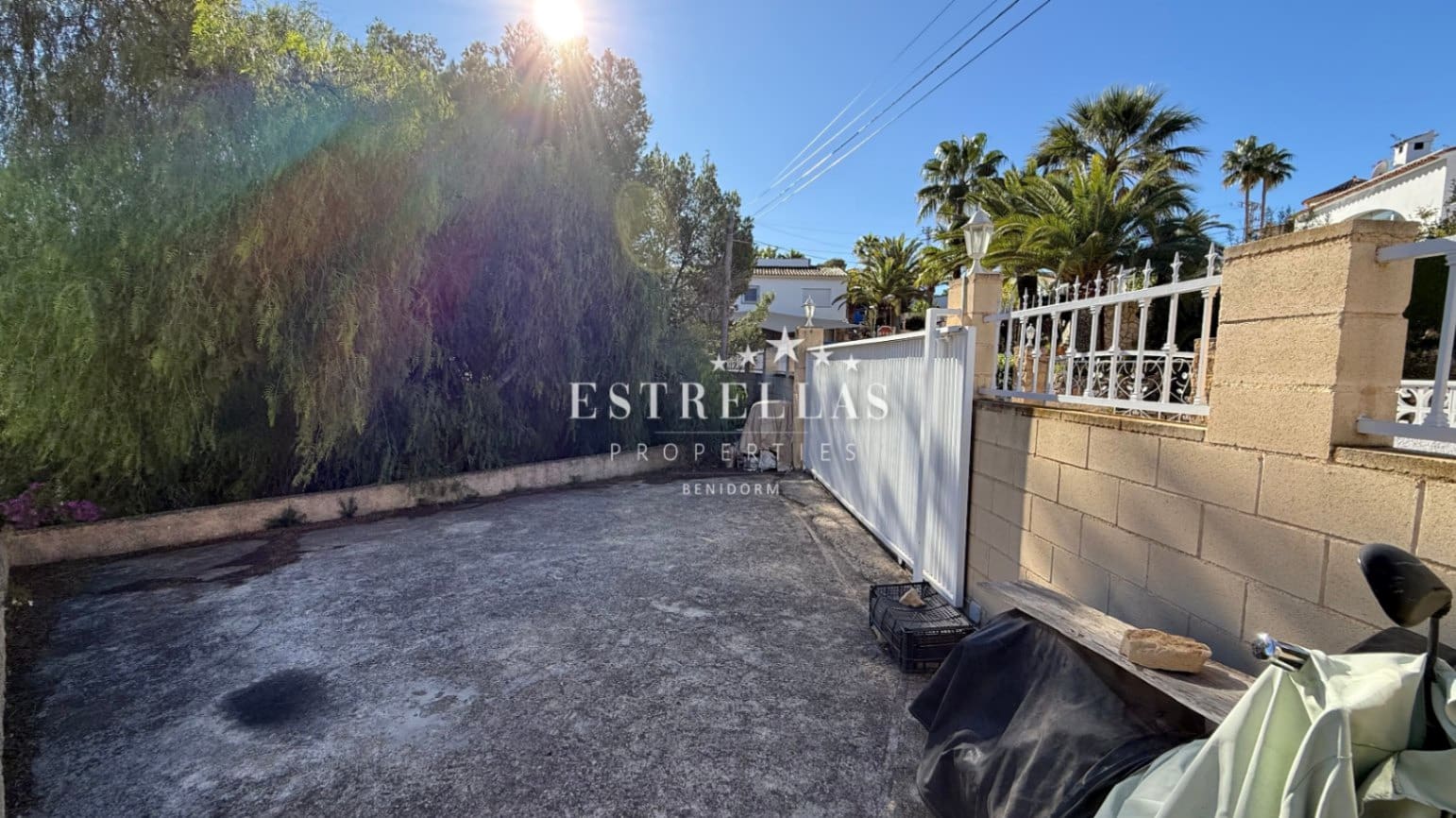 3 soverom Villa til salgs i La Nucia med svømmebasseng garasje - € 590 000 (Ref: 9412835)