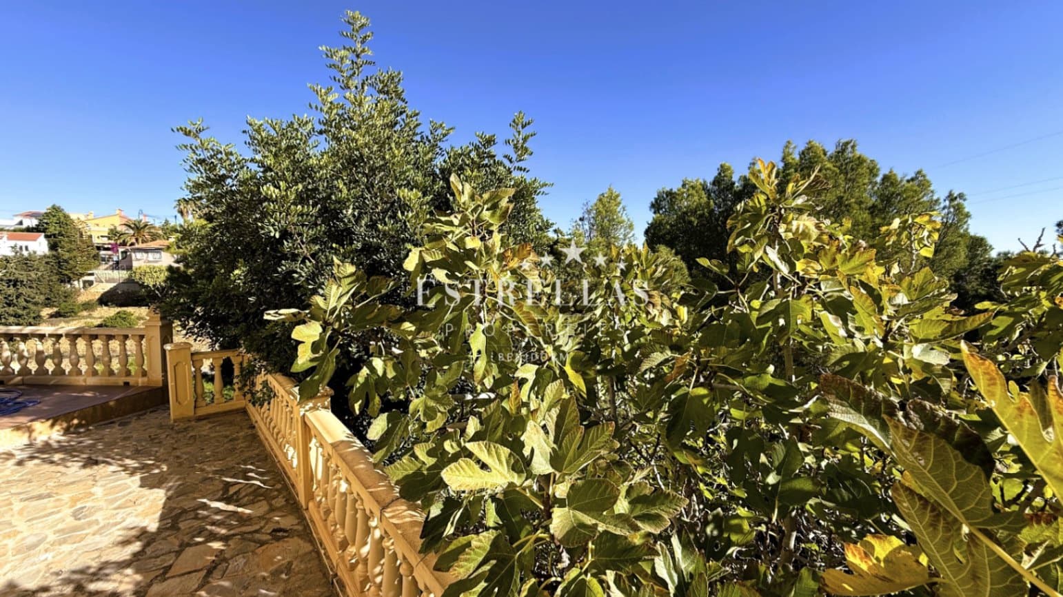 3 soverom Villa til salgs i La Nucia med svømmebasseng garasje - € 590 000 (Ref: 9412835)