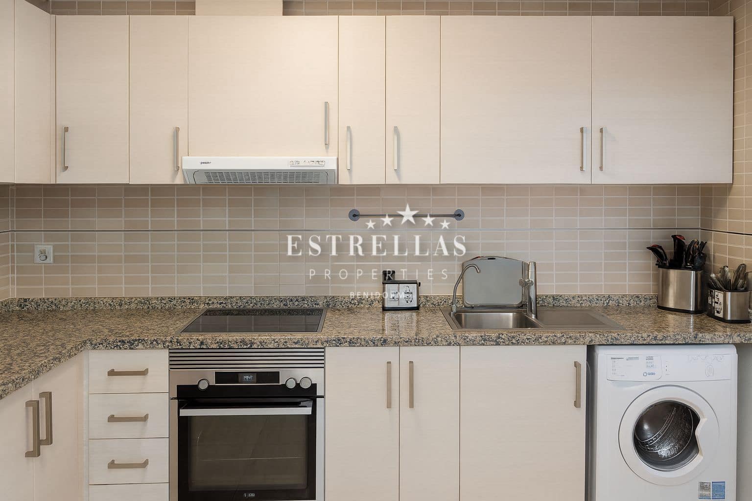 3 soverom Leilighet til salgs i Benidorm med svømmebasseng garasje - € 299 000 (Ref: 9413128)