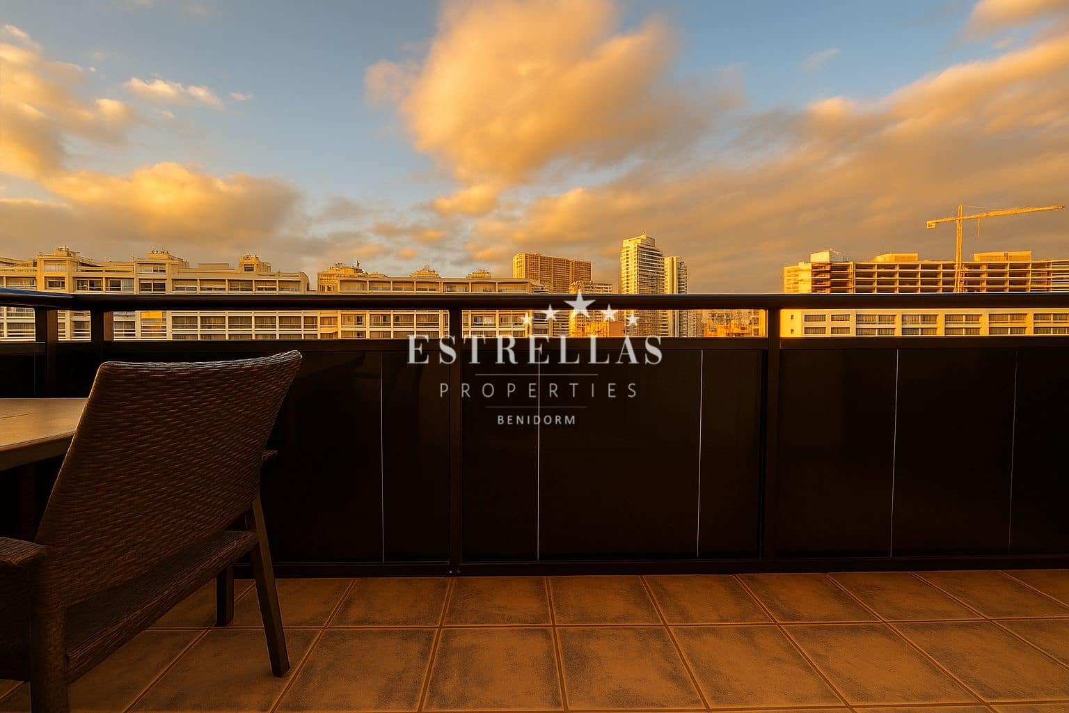 2 Zimmer Apartment zu verkaufen in La Villajoyosa / Vila Joiosa mit Pool Garage - 320.000 € (Ref: 9428179)