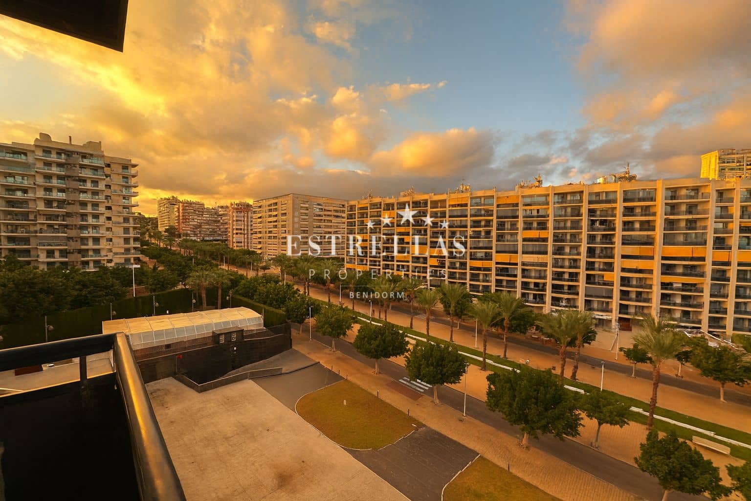 2 Zimmer Apartment zu verkaufen in La Villajoyosa / Vila Joiosa mit Pool Garage - 320.000 € (Ref: 9428179)