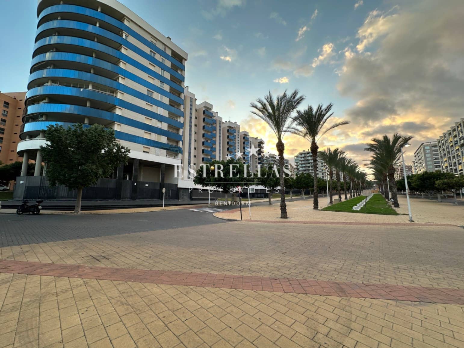 2 Zimmer Apartment zu verkaufen in La Villajoyosa / Vila Joiosa mit Pool Garage - 320.000 € (Ref: 9428179)