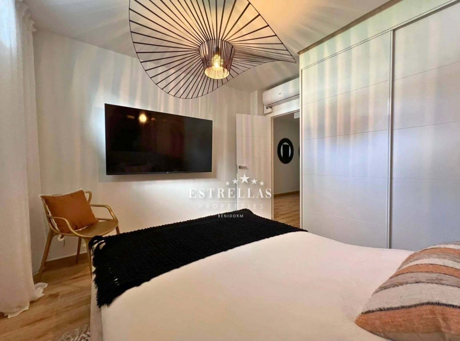 5 sypialnia Willa na sprzedaż w Finestrat z garażem - 1 100 000 € (Ref: 9444900)