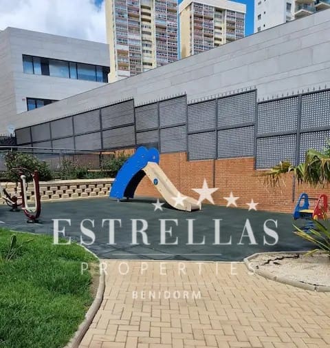 2 quarto Penthouse para venda em La Villajoyosa / Vila Joiosa com garagem - 350 000 € (Ref: 9445433)