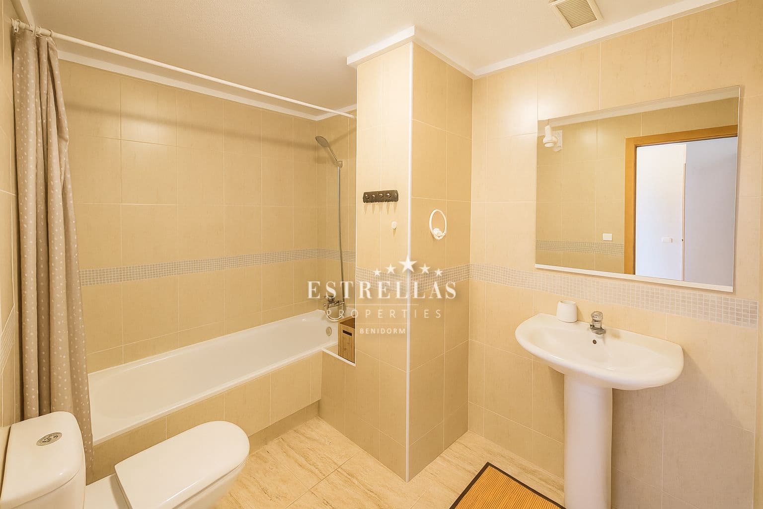 3 soveværelse Penthouse til salg i Benidorm med garage - € 420.000 (Ref: 9449306)