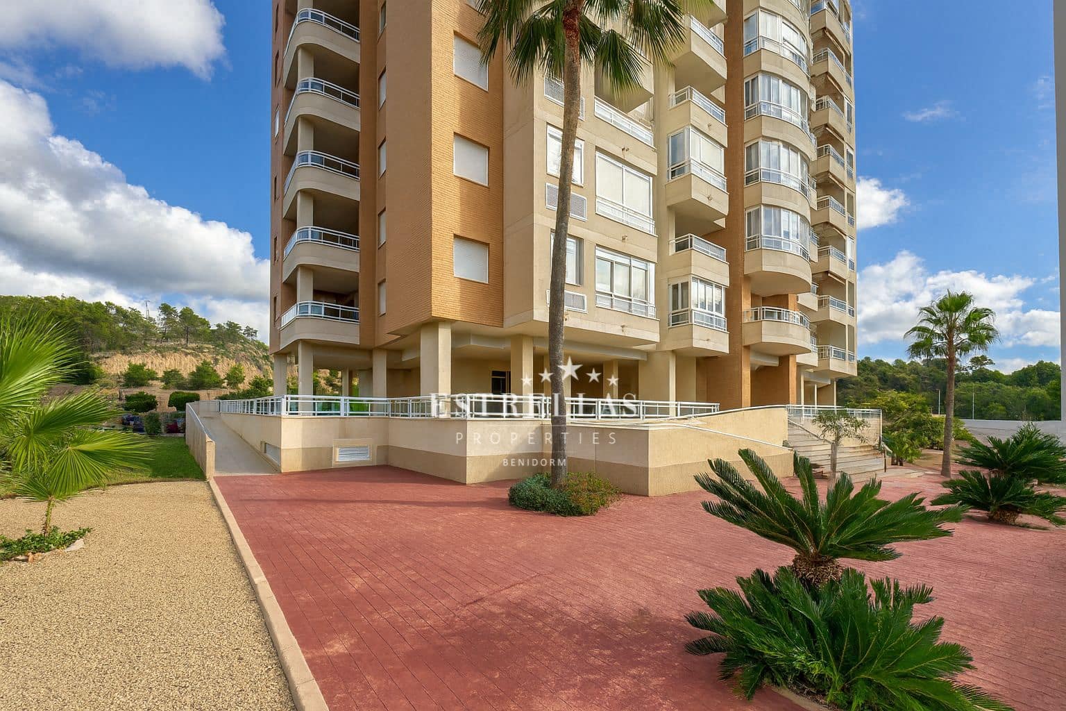 3 soveværelse Penthouse til salg i Benidorm med garage - € 420.000 (Ref: 9449306)