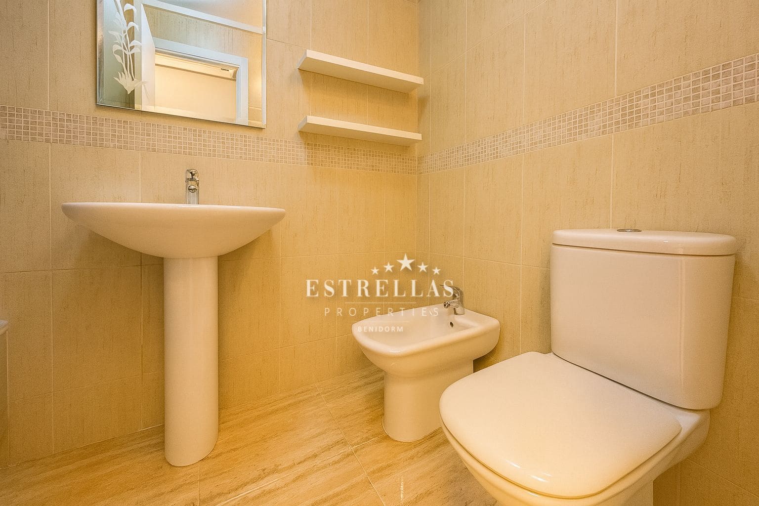 1 makuuhuone Huoneisto myytävänä paikassa Benidorm mukana uima-altaan 
autotalli - 190 000 € (Ref: 9450882)