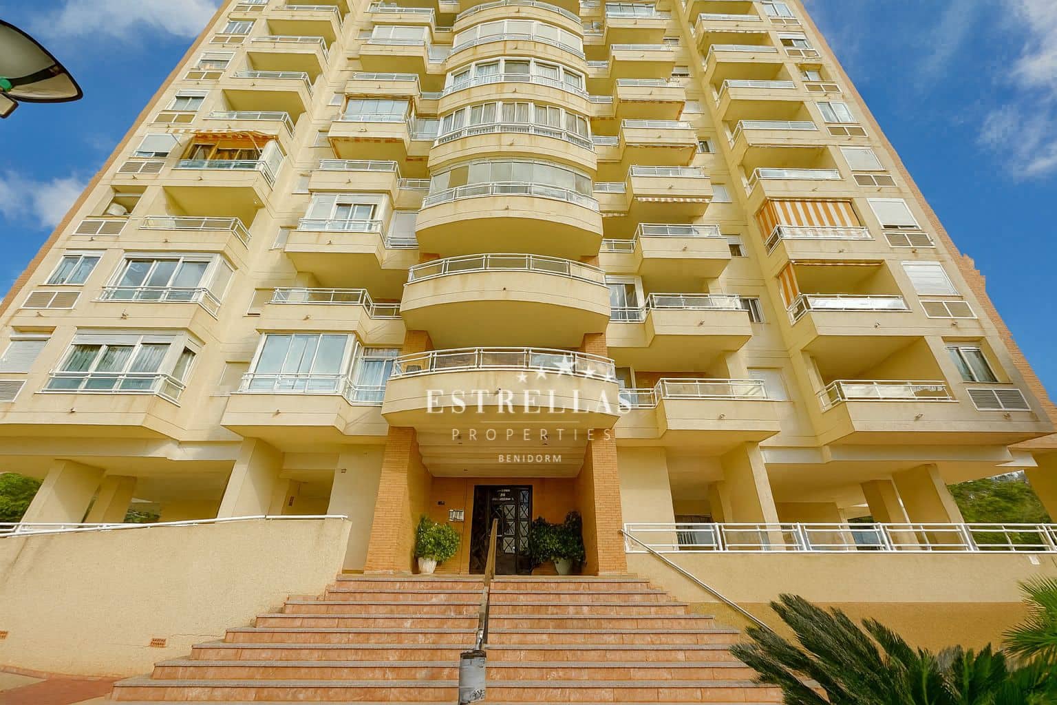 1 makuuhuone Huoneisto myytävänä paikassa Benidorm mukana uima-altaan 
autotalli - 190 000 € (Ref: 9450882)