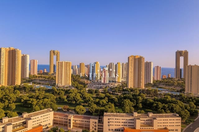 1 makuuhuone Huoneisto myytävänä paikassa Via Parque, Benidorm mukana uima-altaan 
autotalli - 190 000 € (Ref: 9450882)