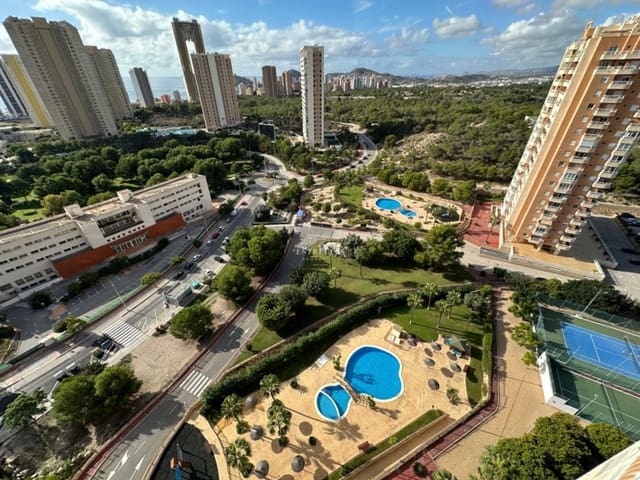 1 makuuhuone Huoneisto myytävänä paikassa Via Parque, Benidorm mukana uima-altaan 
autotalli - 190 000 € (Ref: 9450882)