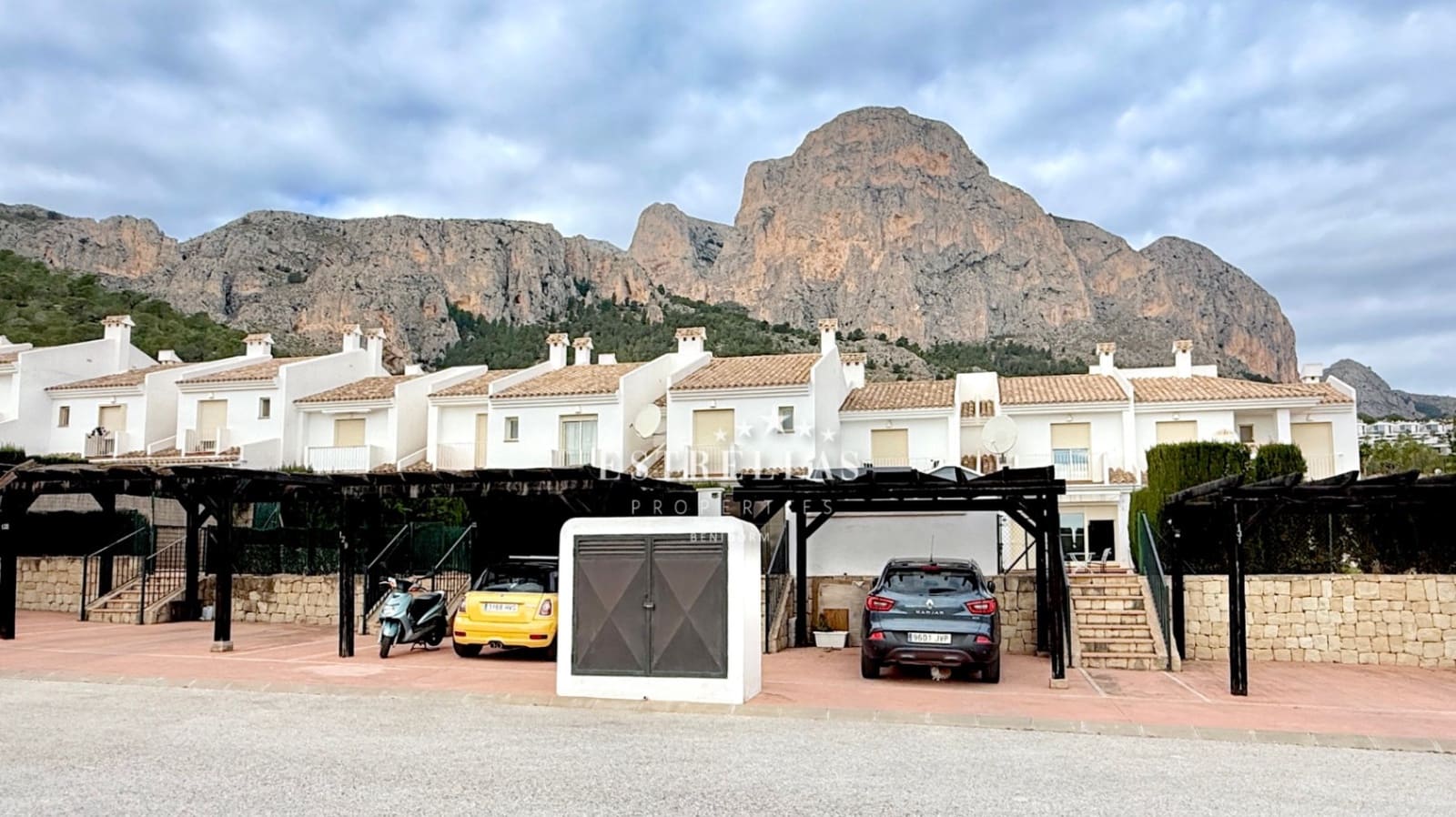 3 soverom Bungalow til salgs i Polop med svømmebasseng garasje - € 319 000 (Ref: 9453546)