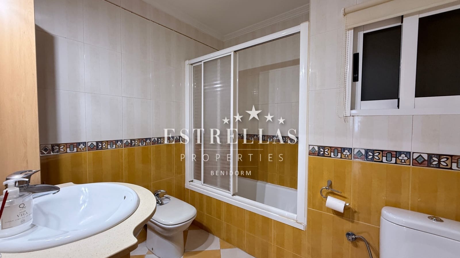 2 slaapkamer Appartement te koop in La Villajoyosa / Vila Joiosa - € 139.000 (Ref: 9453649)