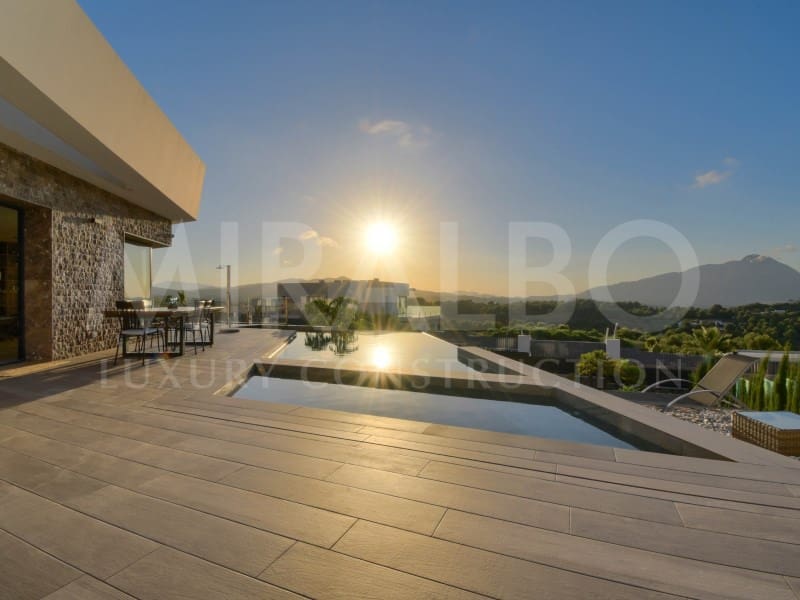 4 quarto Bungalow para venda em Corunha cidade com piscina - 1 490 000 € (Ref: 9488948)