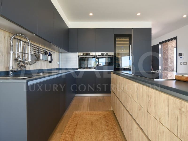 4 quarto Bungalow para venda em Corunha cidade com piscina - 1 490 000 € (Ref: 9488948)