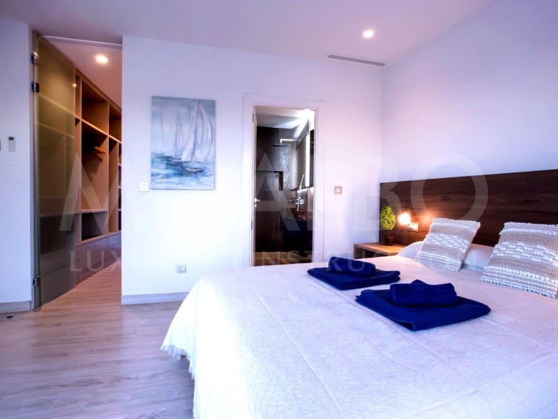 4 quarto Bungalow para venda em Corunha cidade com piscina - 1 490 000 € (Ref: 9488948)