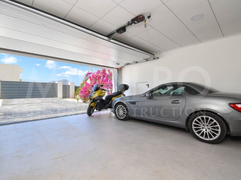 4 quarto Bungalow para venda em Corunha cidade com piscina - 1 490 000 € (Ref: 9488948)