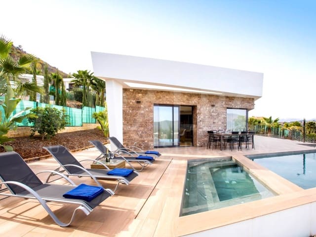 4 slaapkamer Bungalow te koop in A Coruña stad met zwembad - € 1.490.000 (Ref: 9488948)