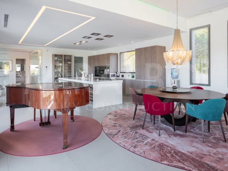 6 sovrum Lägenhet till salu i A Coruna stad - 3 850 000 € (Ref: 9489065)