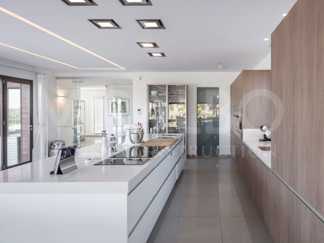 6 makuuhuone Huoneisto myytävänä paikassa A Coruña kaupunki - 3 850 000 € (Ref: 9489065)