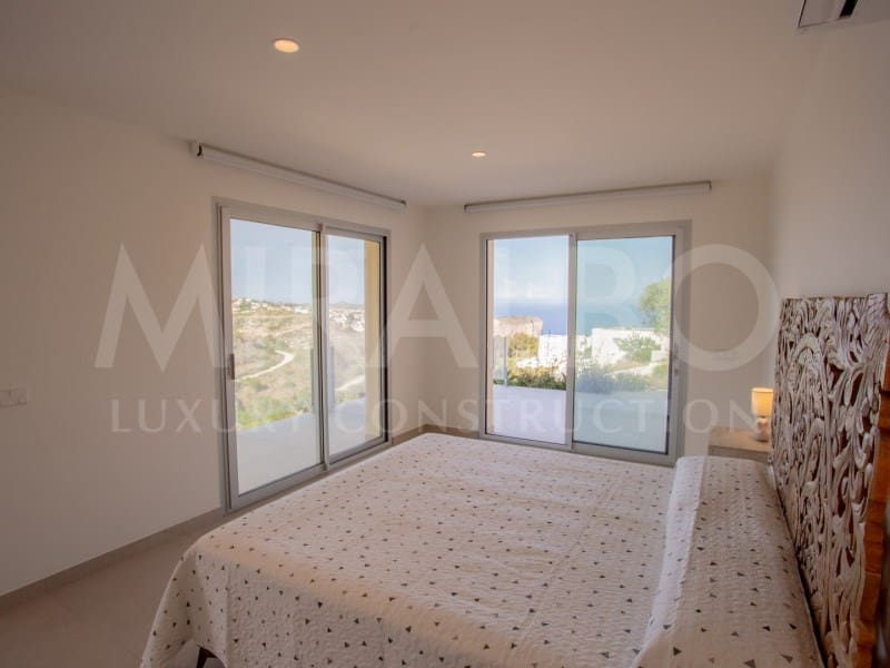 4 slaapkamer Appartement te koop in A Coruna stad - € 1.499.000 (Ref: 9489067)