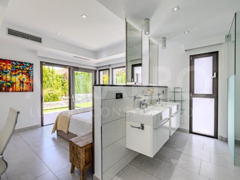 5 bedroom Apartment for sale in A Coruna city - € 2,350,000 (Ref: 9489072)