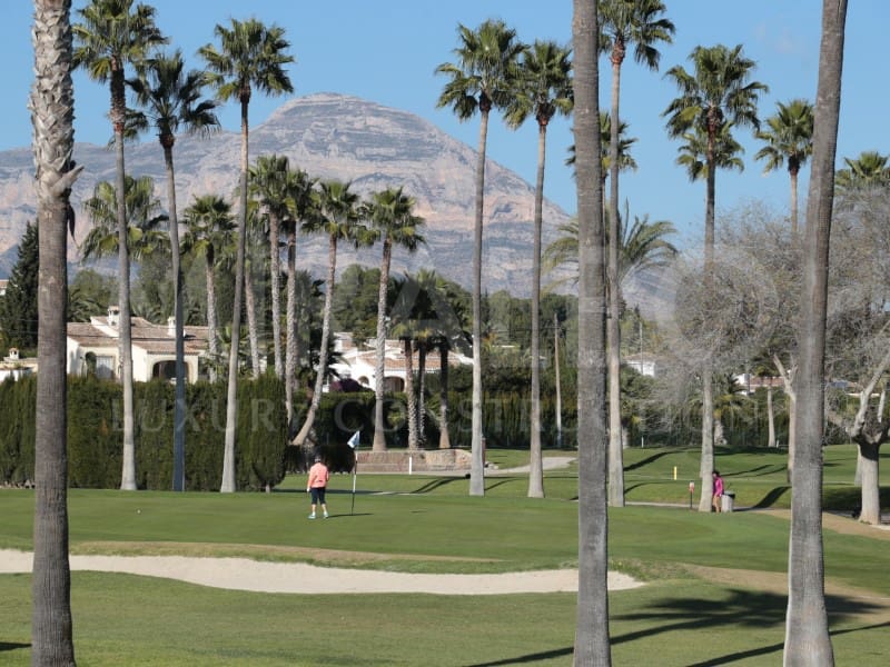 4 chambre Bungalow à vendre à La Corogne ville avec piscine - 1 550 000 € (Ref: 9489080)