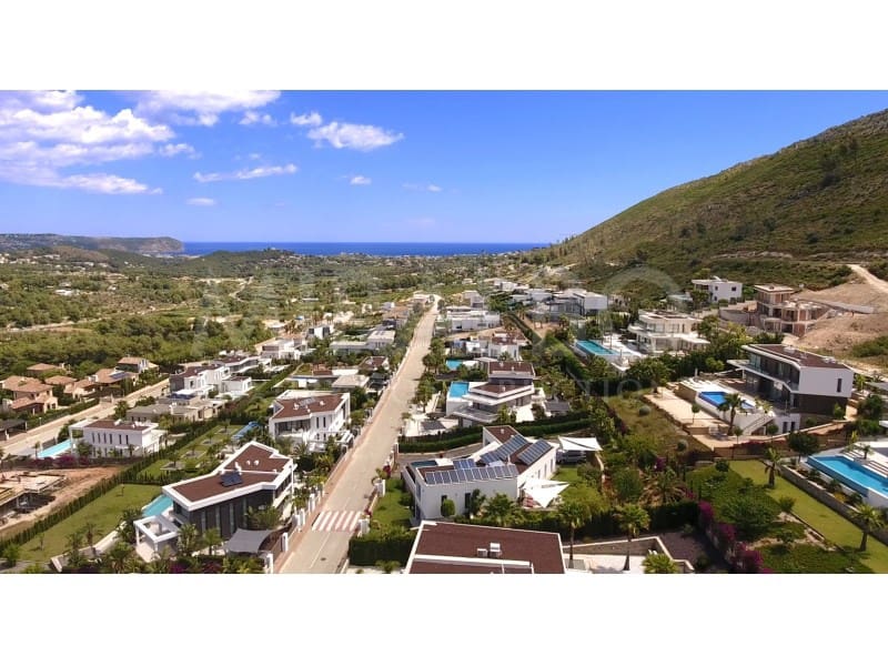 4 chambre Bungalow à vendre à La Corogne ville avec piscine - 1 550 000 € (Ref: 9489080)