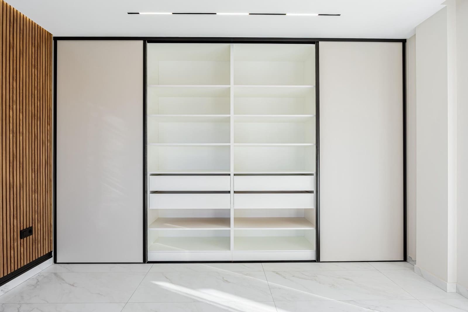 4 bedroom Villa for sale in Ciudad Quesada with pool - € 549,000 (Ref: 9493083)