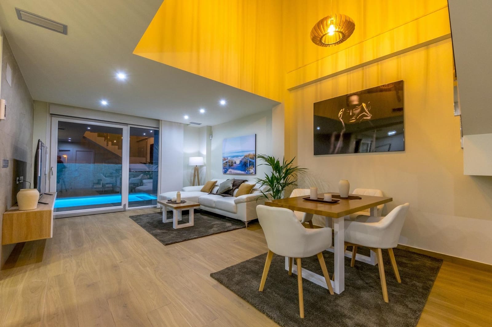 3 bedroom Villa for sale in Ciudad Quesada with pool - € 649,000 (Ref: 9493280)