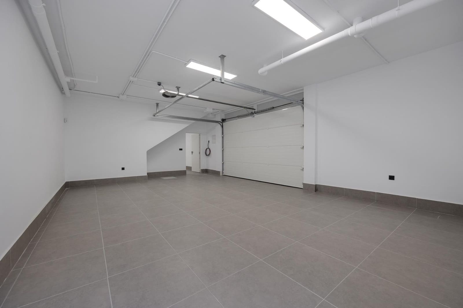 3 slaapkamer Villa te koop in Torrevieja met zwembad - € 595.000 (Ref: 9493496)