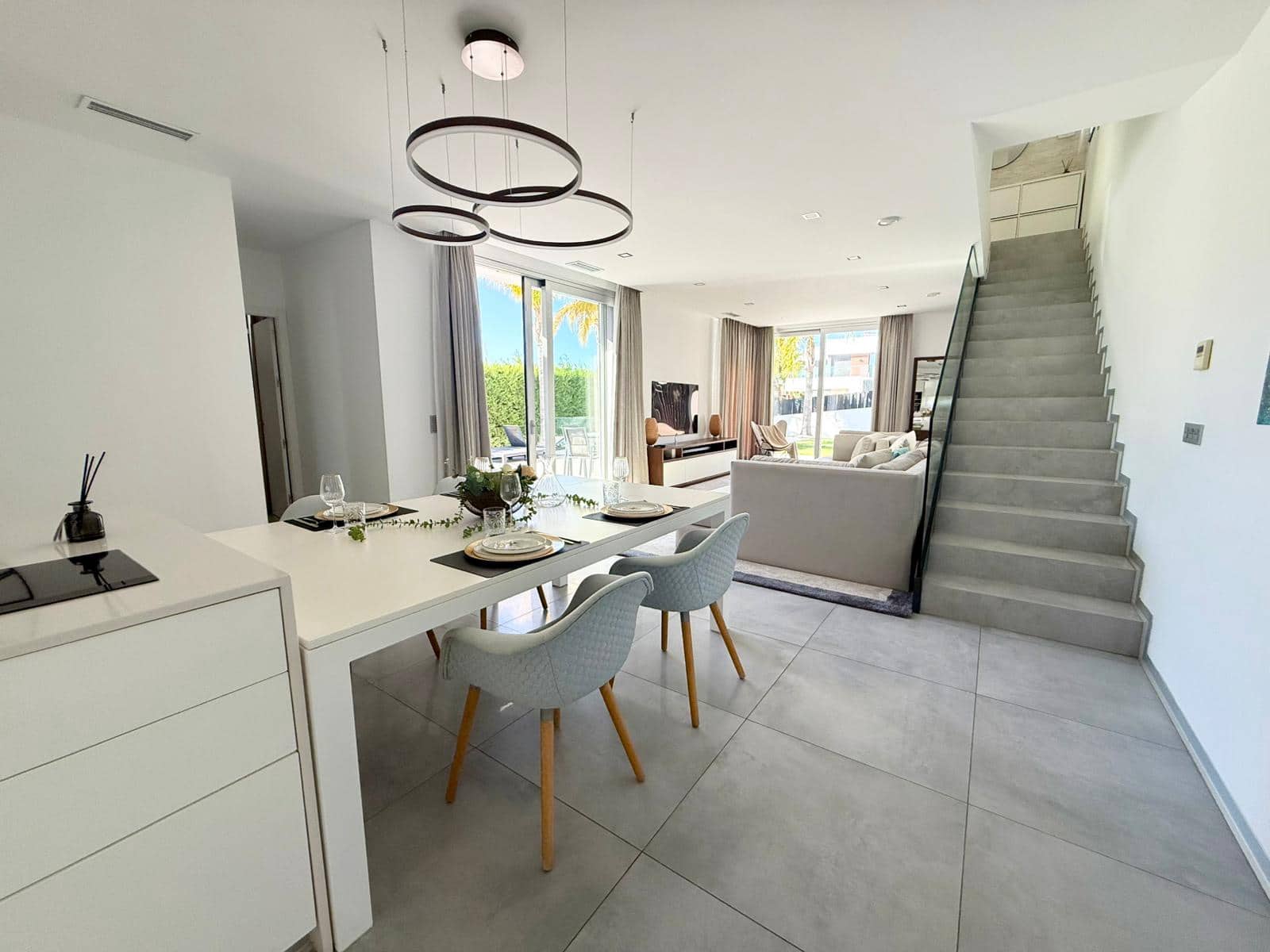 3 bedroom Villa for rent in Finestrat with pool garage - € 5,000 (Ref: 9524836)