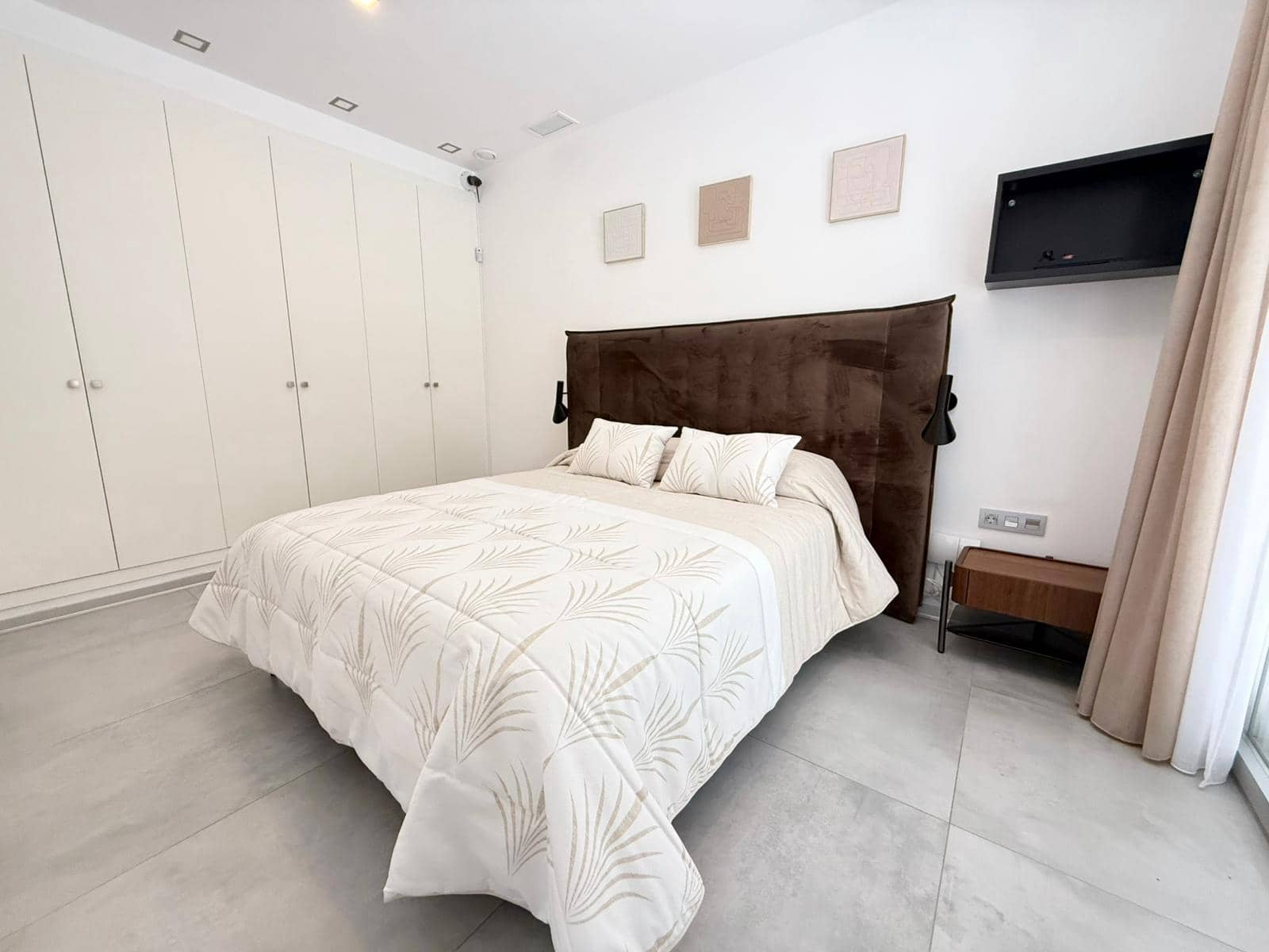 3 bedroom Villa for rent in Finestrat with pool garage - € 5,000 (Ref: 9524836)