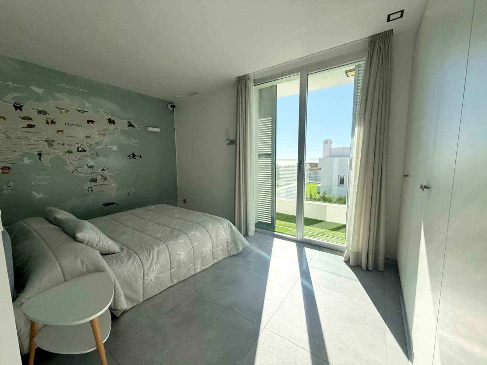 3 bedroom Villa for rent in Finestrat with pool garage - € 5,000 (Ref: 9524836)