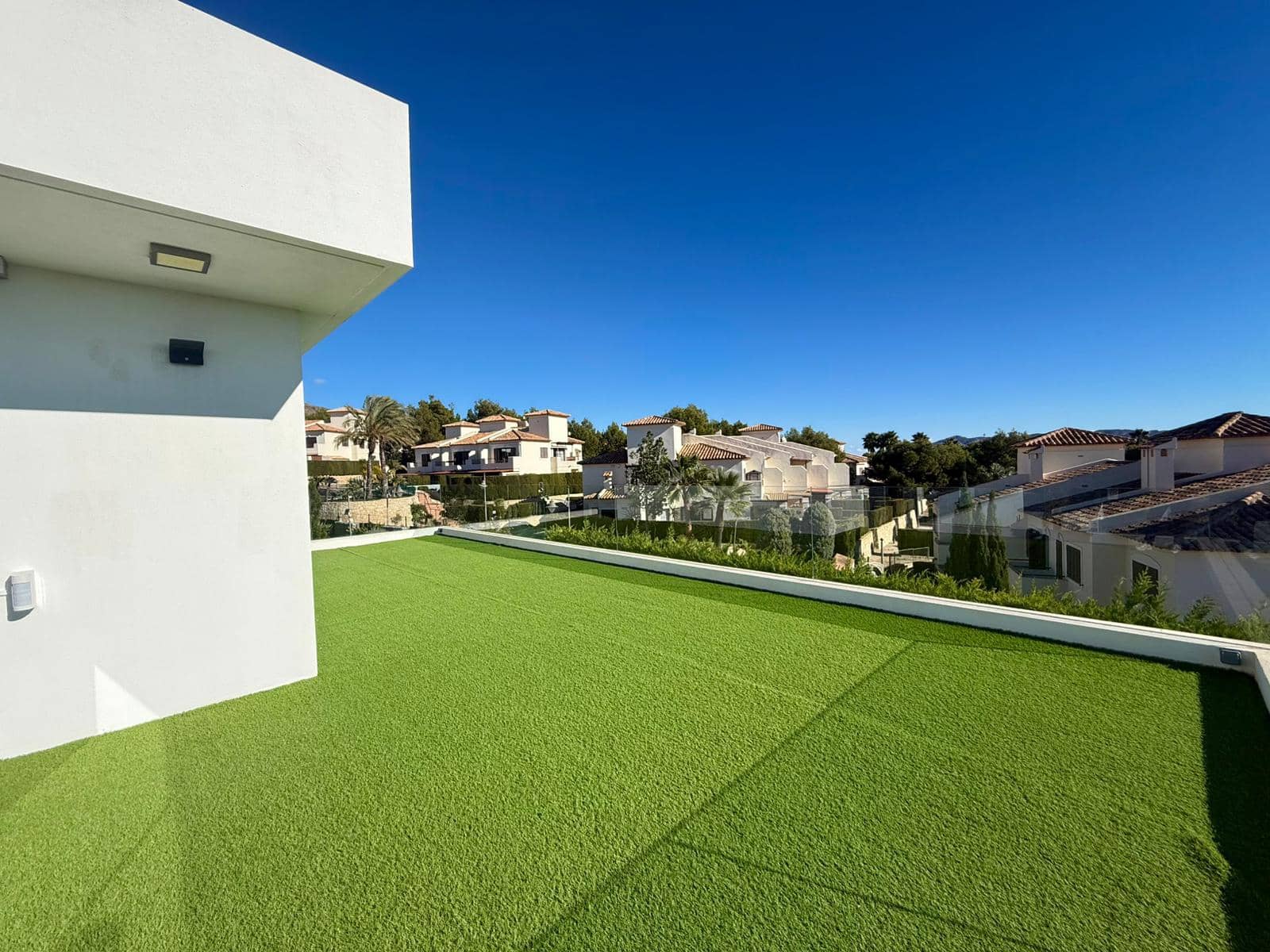 3 bedroom Villa for rent in Finestrat with pool garage - € 5,000 (Ref: 9524836)