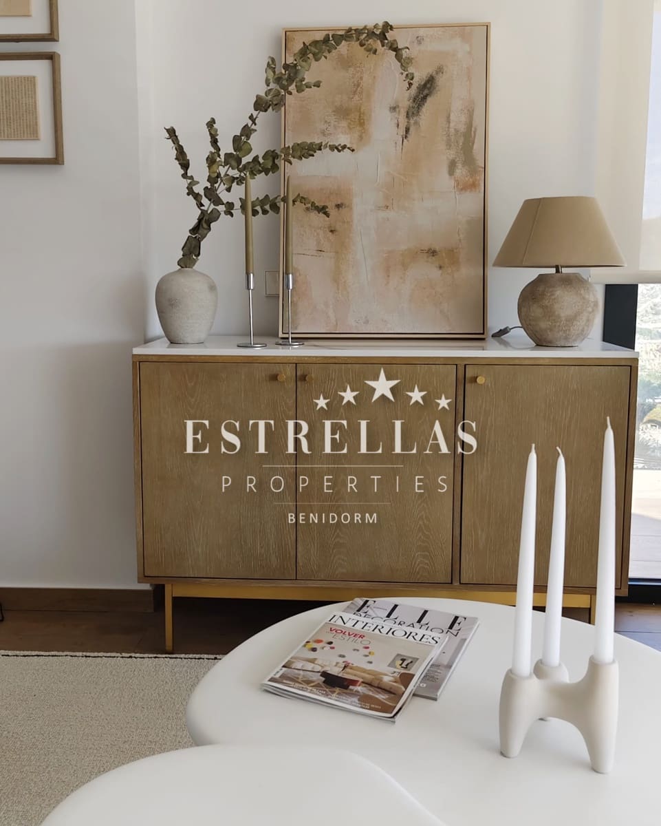 Apartamento de 3 habitaciones en La Villajoyosa / Vila Joiosa en venta con piscina garaje - 830.000 € (Ref: 9529028)