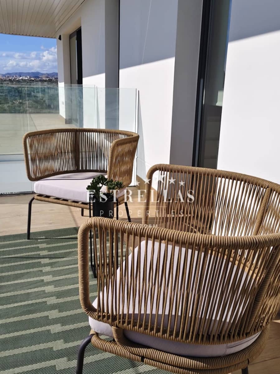 Apartamento de 3 habitaciones en La Villajoyosa / Vila Joiosa en venta con piscina garaje - 830.000 € (Ref: 9529028)