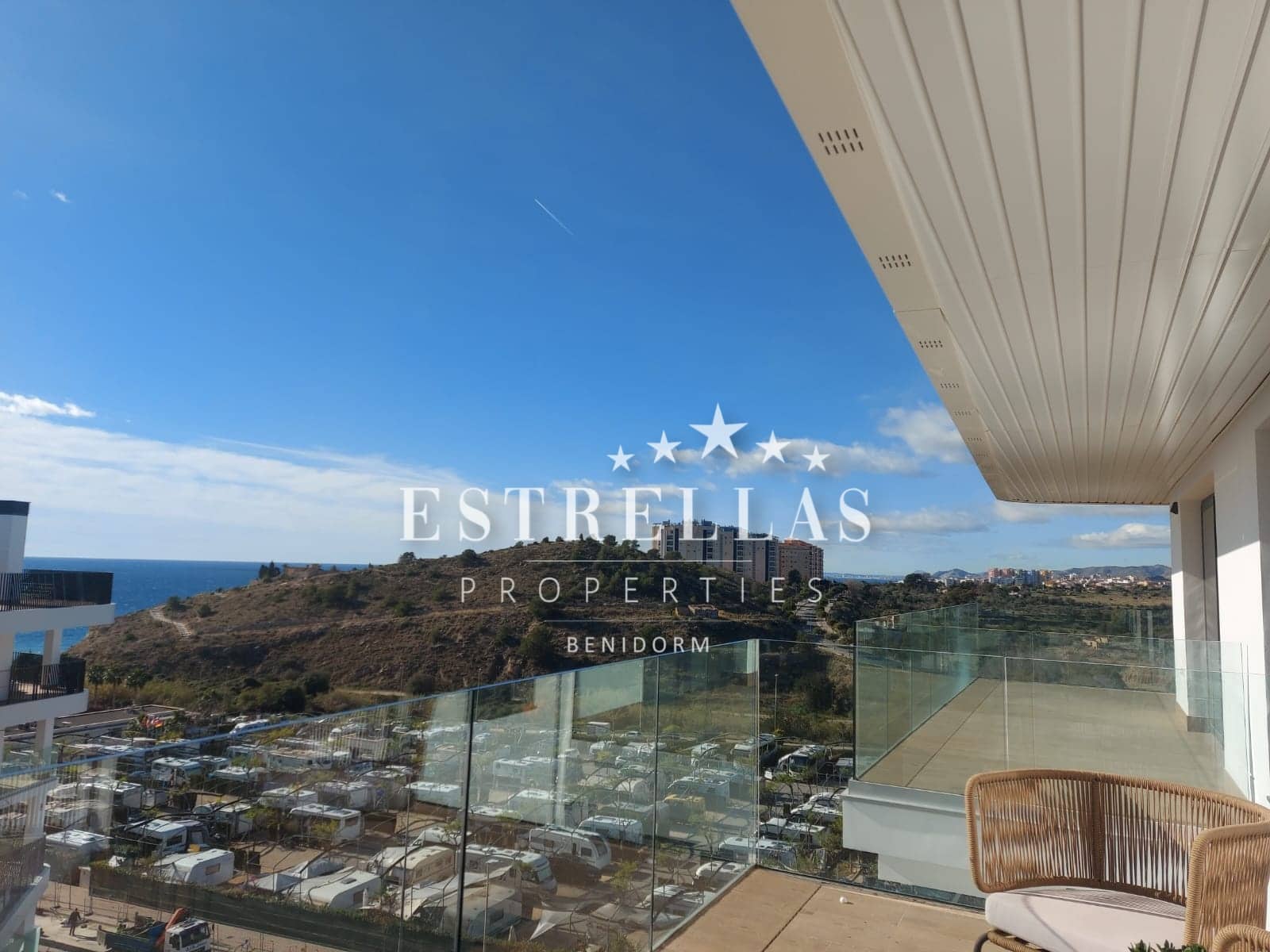 Apartamento de 3 habitaciones en La Villajoyosa / Vila Joiosa en venta con piscina garaje - 830.000 € (Ref: 9529028)