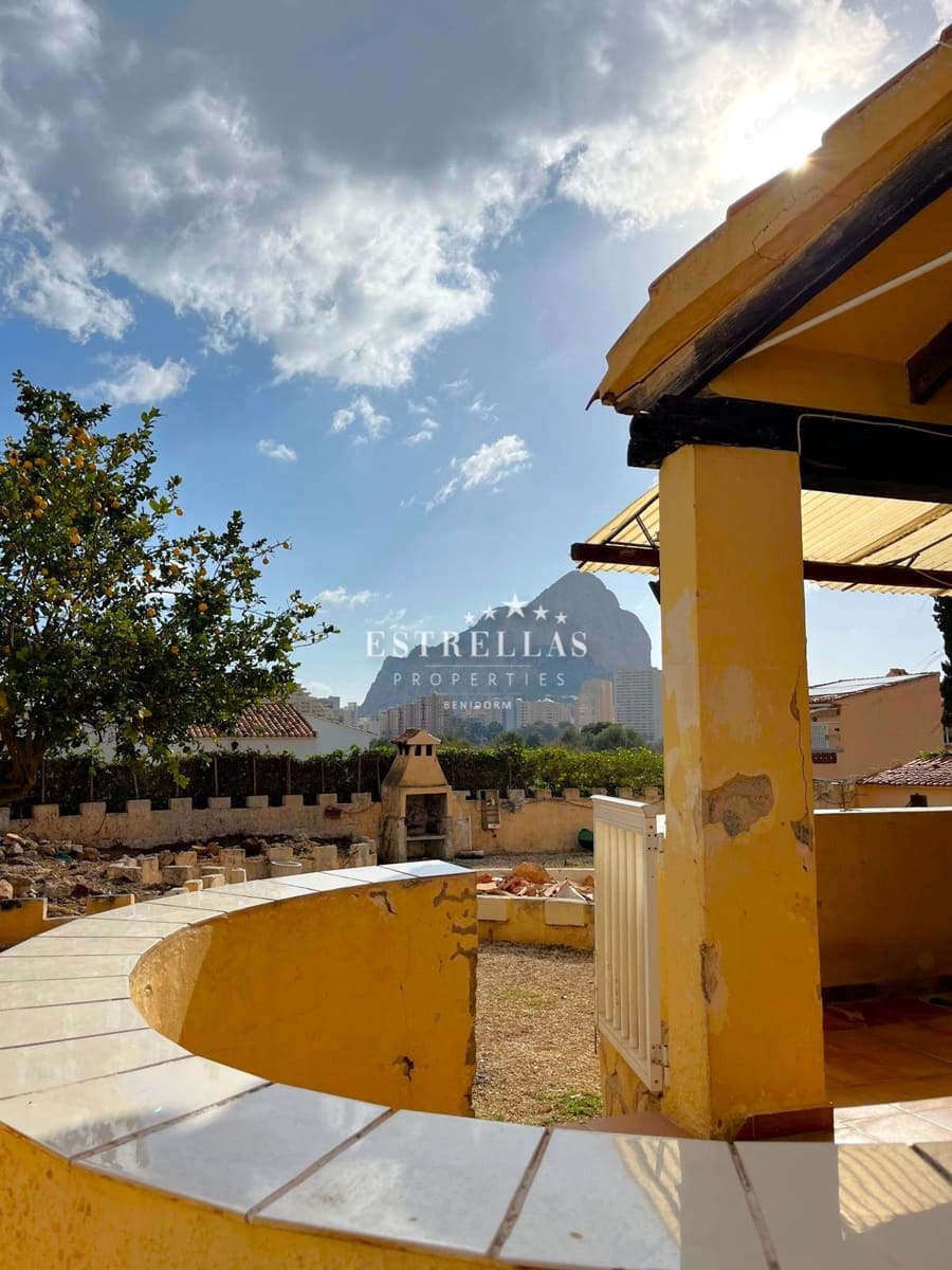 6 sypialnia Willa na sprzedaż w Calpe / Calp z basenem garażem - 450 000 € (Ref: 9534957)