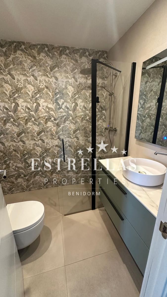 3 bedroom Apartment for rent in Benidorm with garage - € 1,500 (Ref: 9541882)