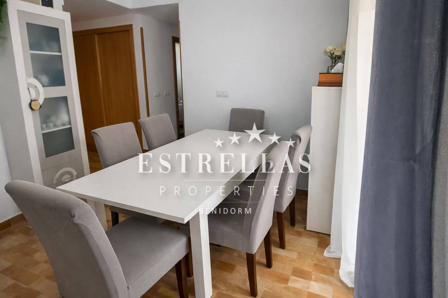 3 sypialnia Apartament na sprzedaż w La Villajoyosa / Vila Joiosa z basenem garażem - 295 000 € (Ref: 9547131)