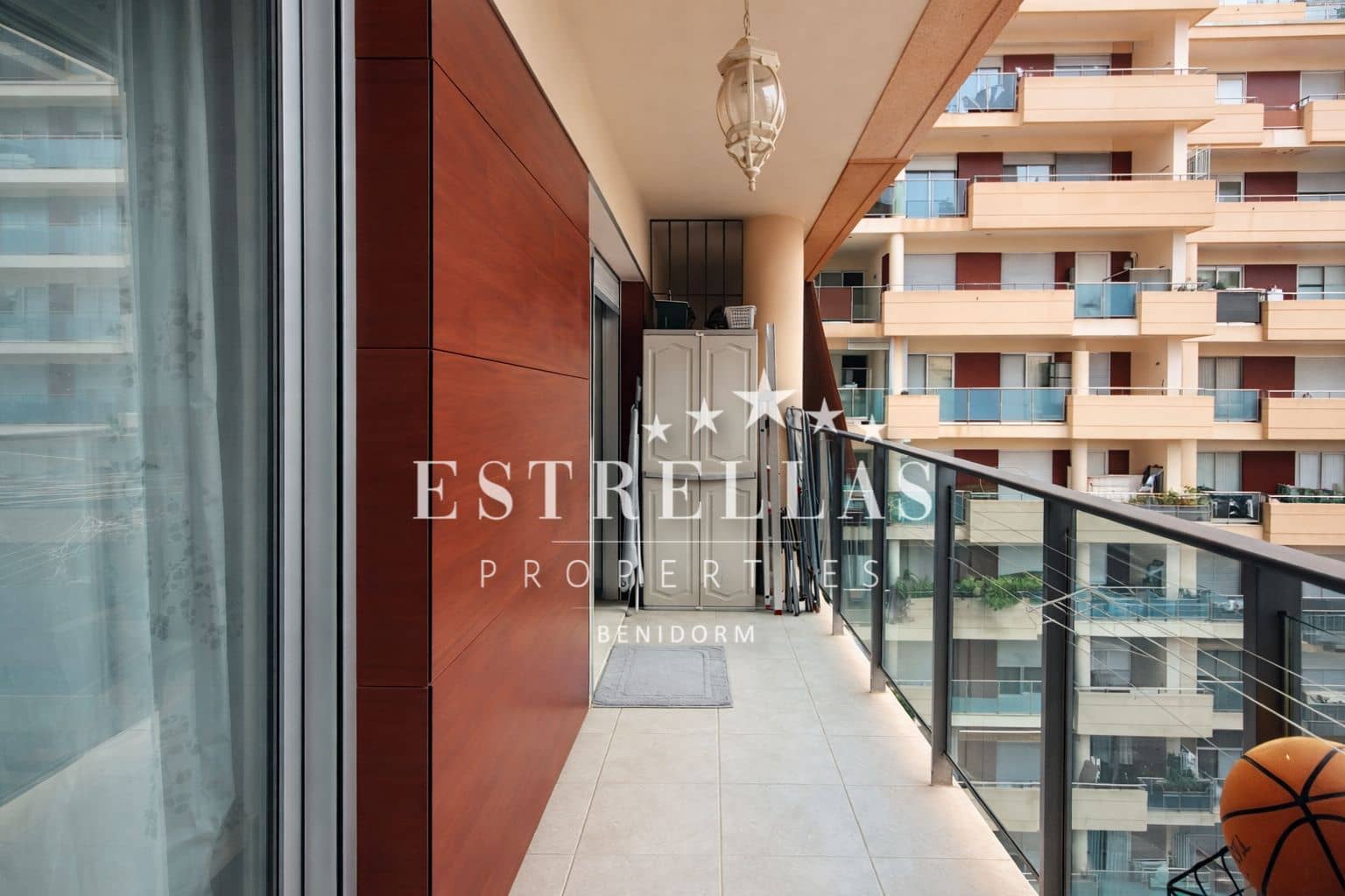 3 sypialnia Apartament na sprzedaż w La Villajoyosa / Vila Joiosa z basenem garażem - 295 000 € (Ref: 9547131)