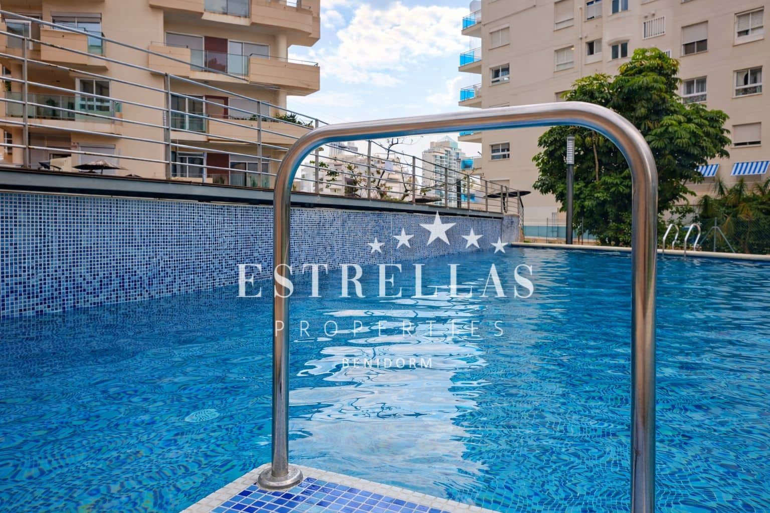 3 sypialnia Apartament na sprzedaż w La Villajoyosa / Vila Joiosa z basenem garażem - 295 000 € (Ref: 9547131)