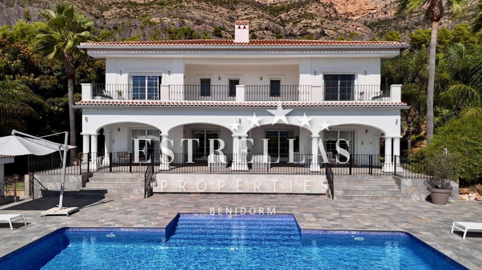 4 slaapkamer Villa te koop in Javea / Xabia met garage - € 3.700.000 (Ref: 9559841)