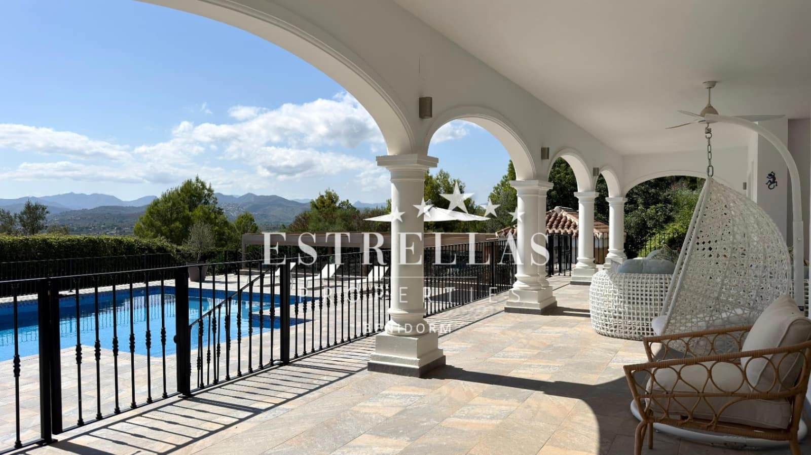 4 slaapkamer Villa te koop in Javea / Xabia met garage - € 3.700.000 (Ref: 9559841)