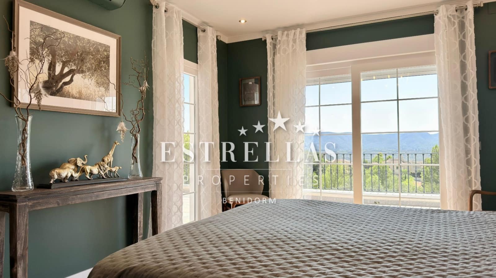 Chalet de 4 habitaciones en Javea / Xàbia en venta con garaje - 3.700.000 € (Ref: 9559841)