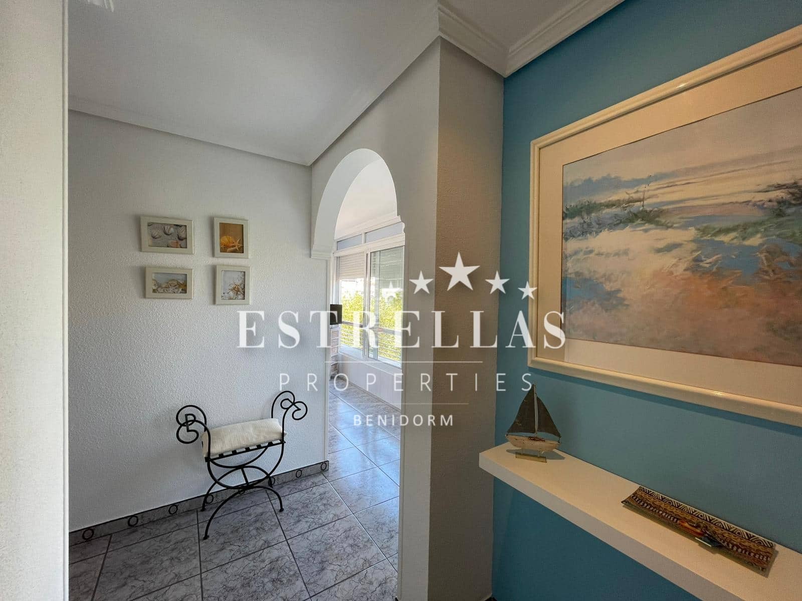 2 bedroom Apartment for rent in Benidorm with pool garage - € 1,400 (Ref: 9562603)